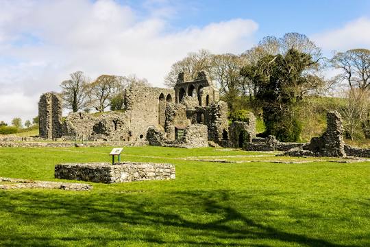 Inch Abbey Ruinas de um castelo antigo na Irlanda do Norte Reino Unido